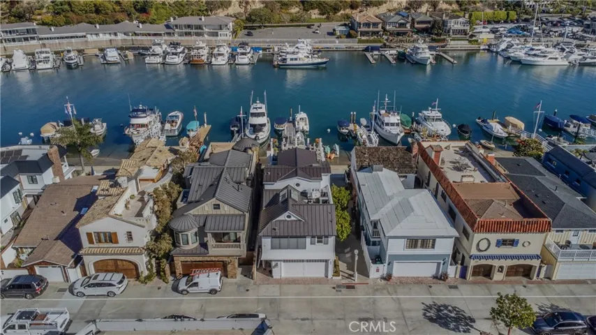 317 E Bay Front, Newport Beach, California 92662