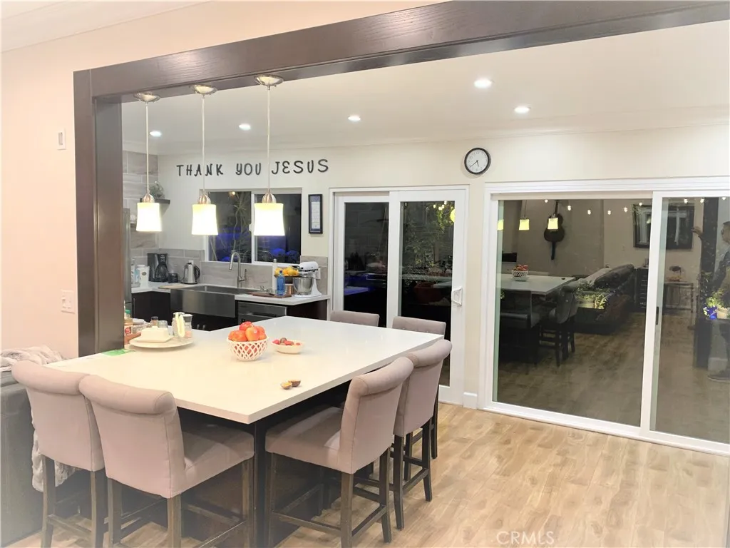 2512 W Halfmoon, Anaheim, California 92804 home-pic-6