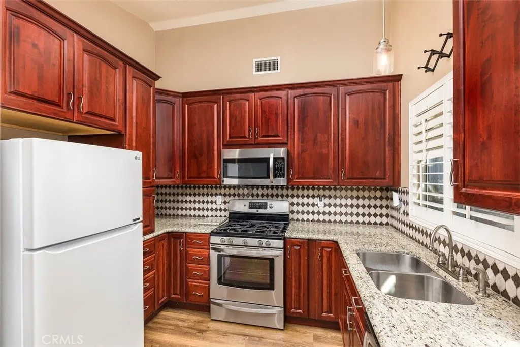 31757 Corte Pollensa, Temecula, California 92592 home-pic-7