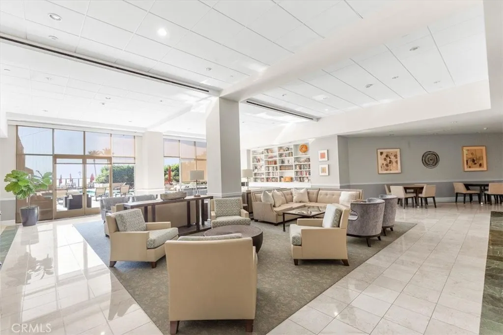 850 E Ocean Boulevard 209, Long Beach, California 90802 home-pic-14