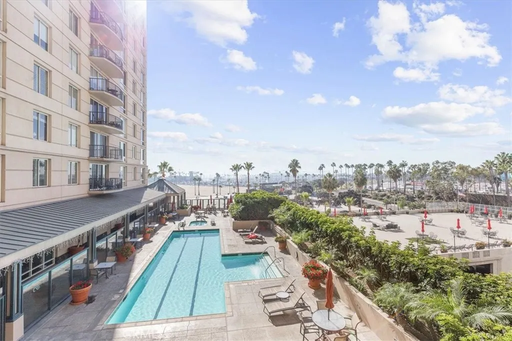 850 E Ocean Boulevard 209, Long Beach, California 90802 home-pic-11