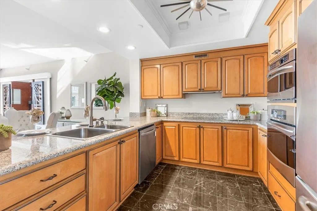 850 E Ocean Boulevard 209, Long Beach, California 90802 home-pic-1