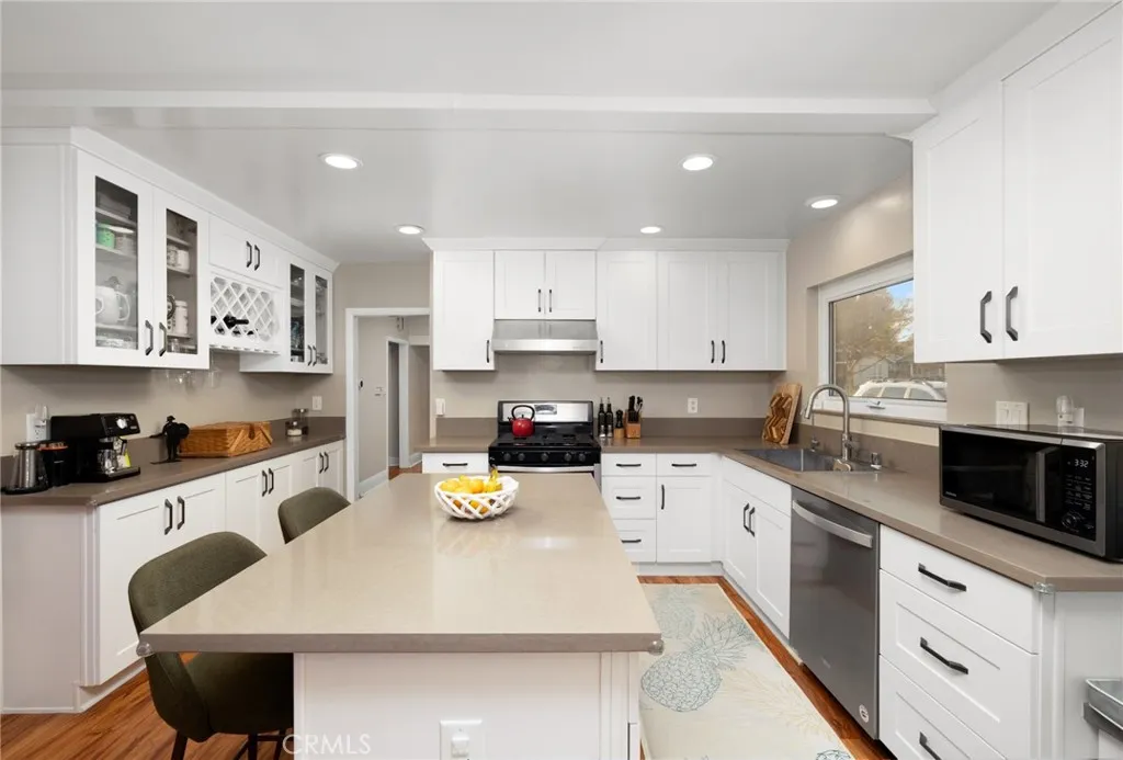 124 N Valencia, Alhambra, California 91801 home-pic-23