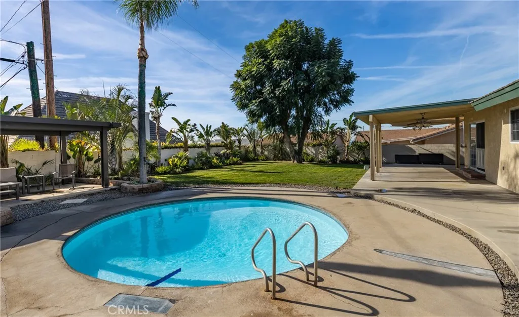 25711 Alto, San Bernardino, California 92404 home-pic-29