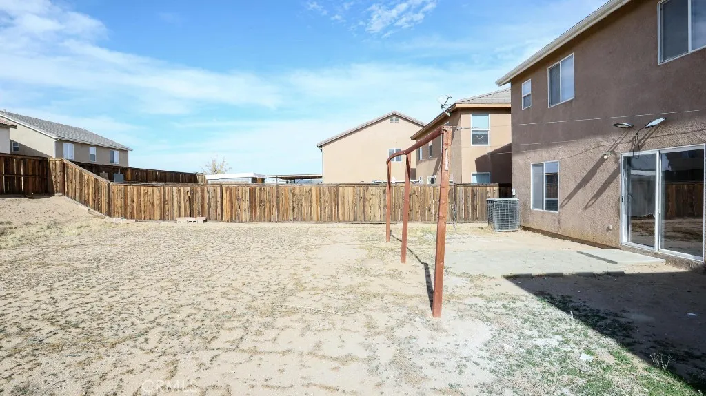 9476 Plum Court, Hesperia, California 92345 home-pic-31