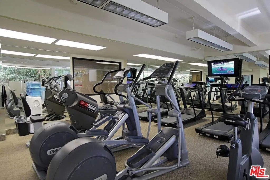 2220 Avenue Of The Stars 1706, Los Angeles, California 90067 home-pic-14