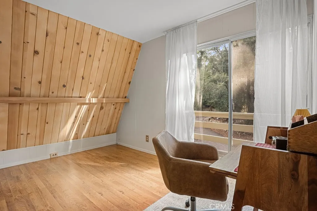 989 Calanda, Crestline, California 92325 home-pic-12