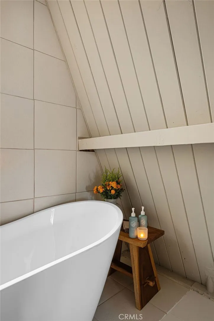 989 Calanda, Crestline, California 92325 home-pic-18