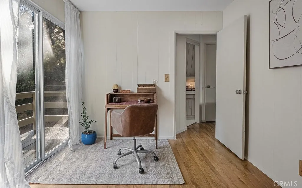 989 Calanda, Crestline, California 92325 home-pic-14