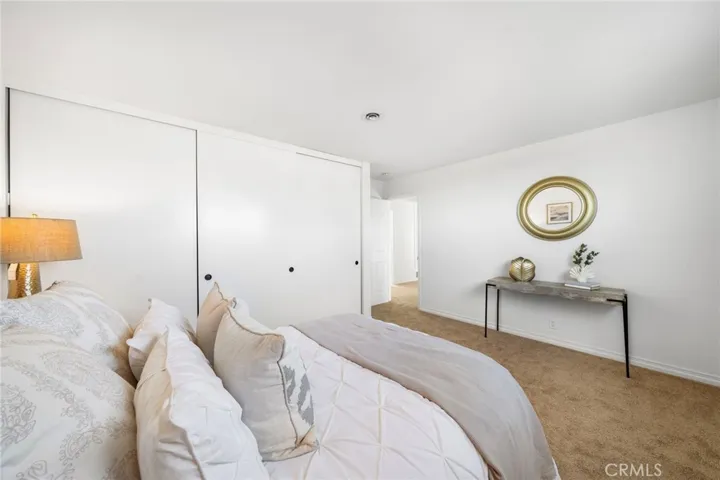 10484 Teal Circle, Fountain Valley, California 92708