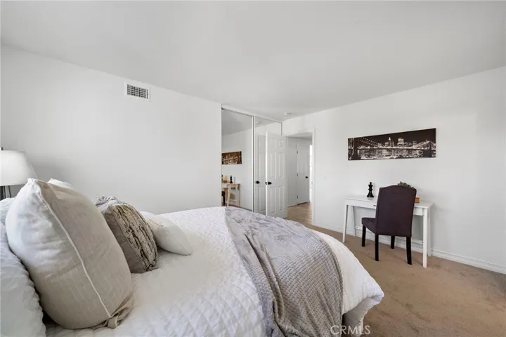 10484 Teal Circle, Fountain Valley, California 92708