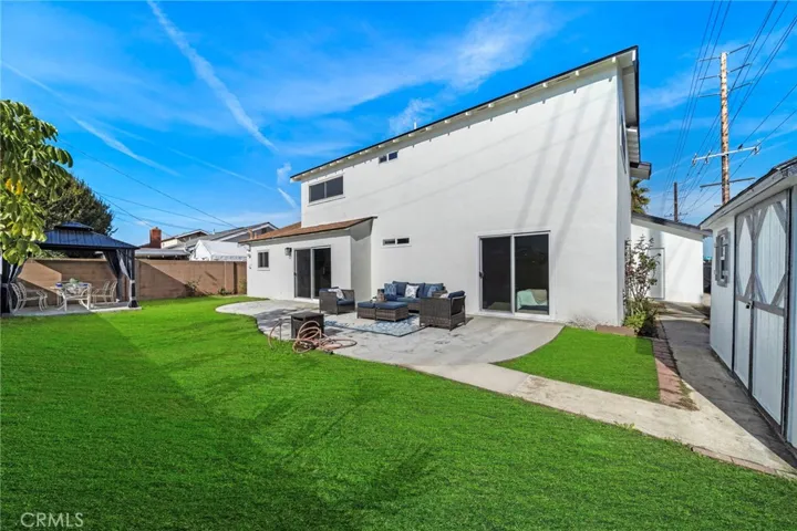 10484 Teal Circle, Fountain Valley, California 92708