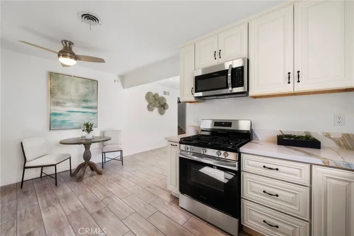 10484 Teal Circle, Fountain Valley, California 92708