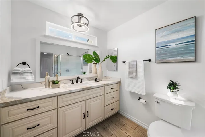 10484 Teal Circle, Fountain Valley, California 92708