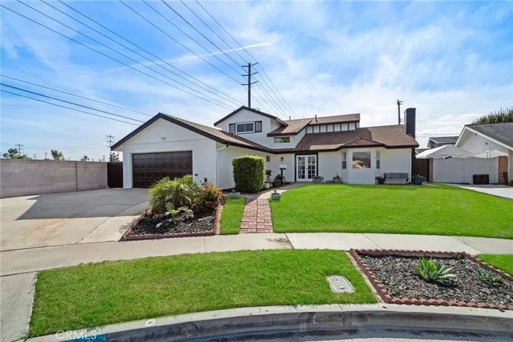 10484 Teal Circle, Fountain Valley, California 92708