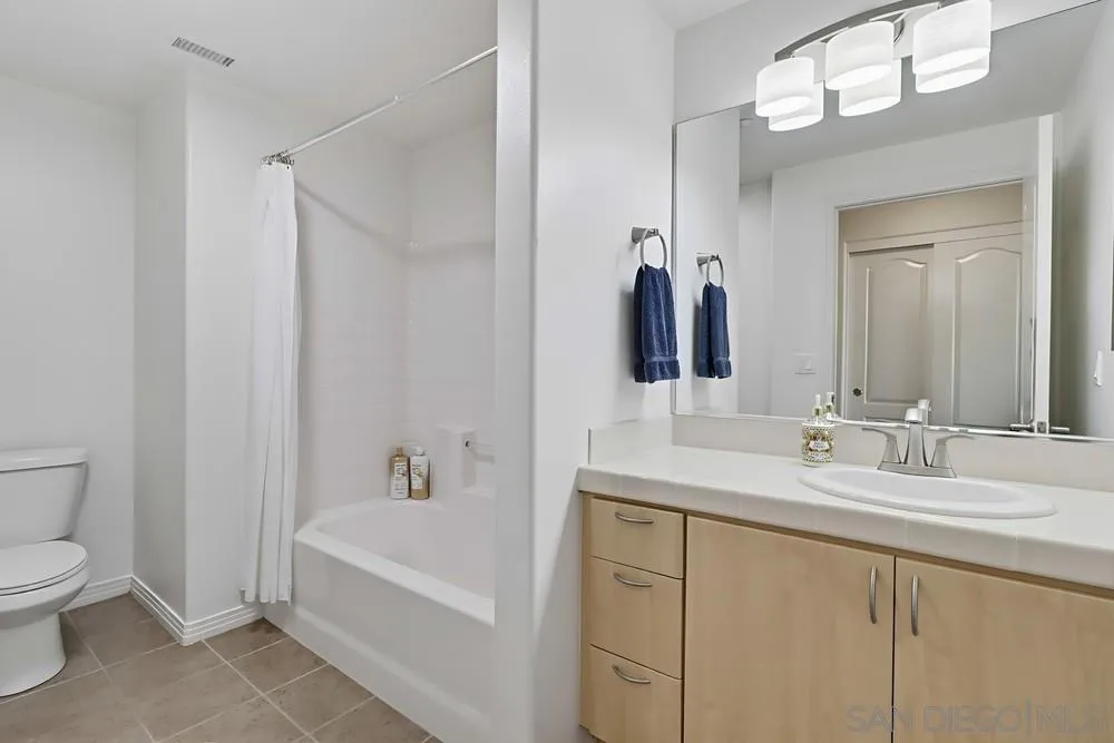 8233 Station Village Ln 2409, San Diego, California 92108 home-pic-19