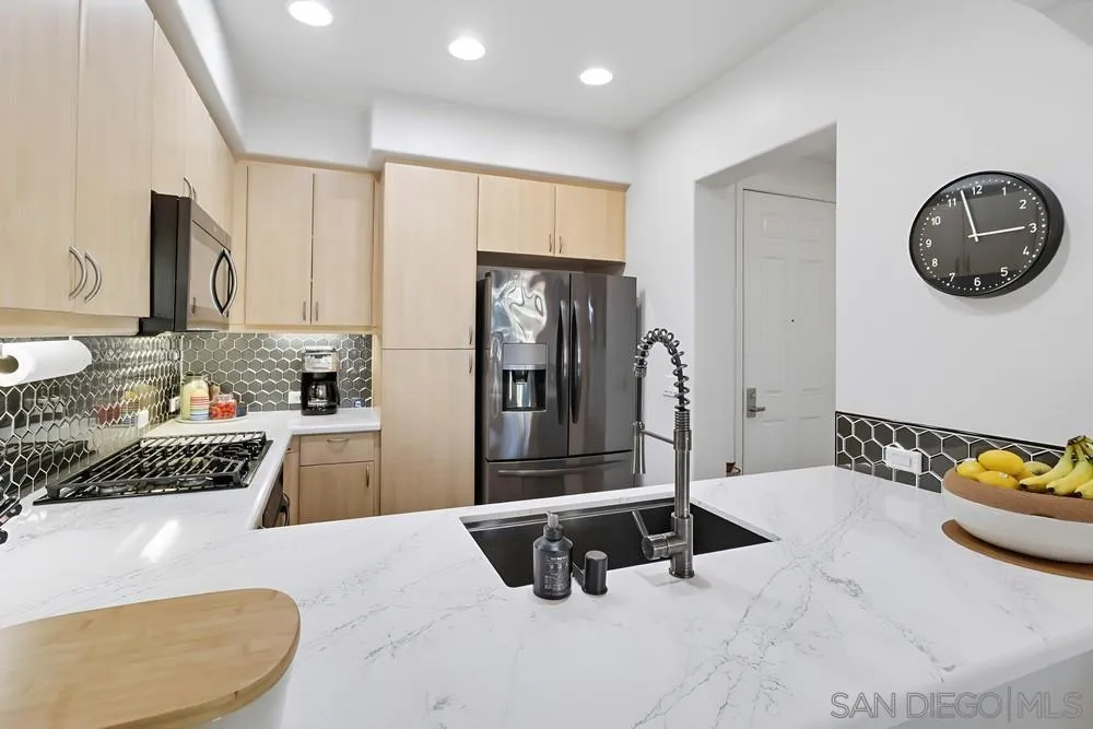 8233 Station Village Ln 2409, San Diego, California 92108 home-pic-8