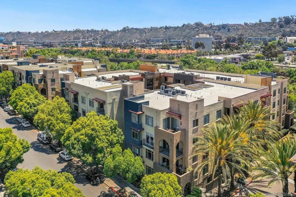 8233 Station Village Ln 2409, San Diego, California 92108 home-pic-33