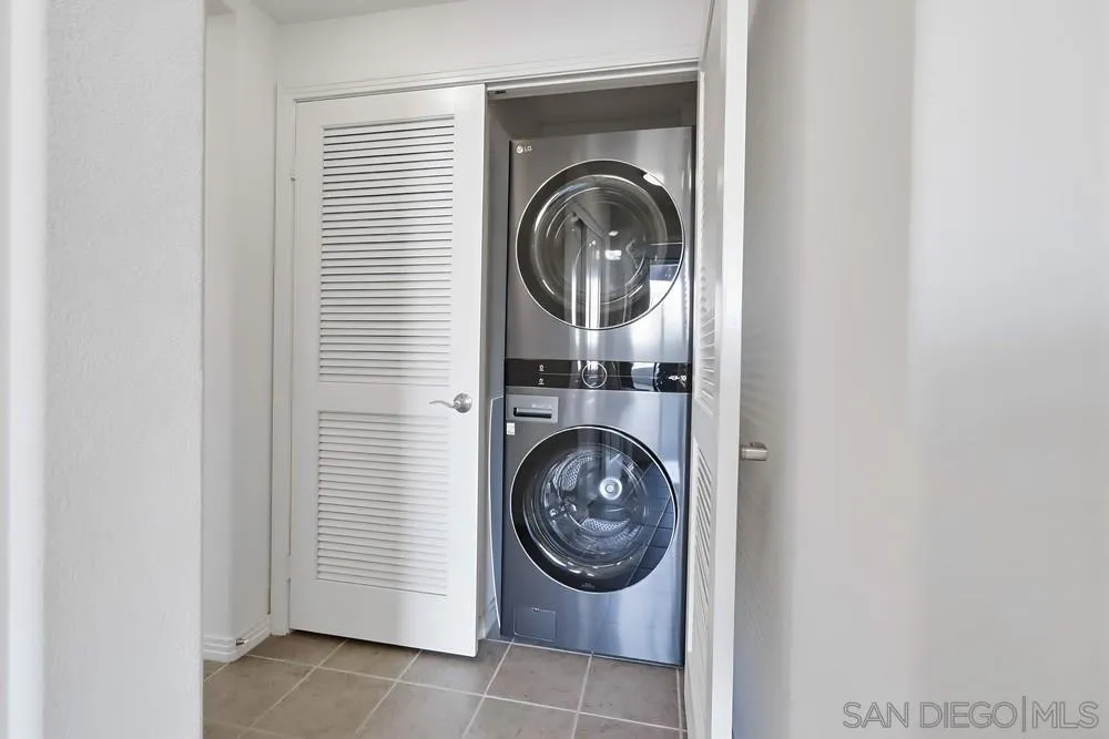 8233 Station Village Ln 2409, San Diego, California 92108 home-pic-16