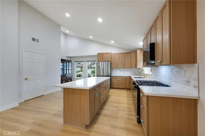 500 S Calle De Casas, Anaheim, California 92807