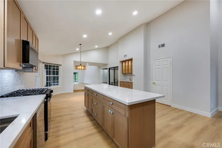 500 S Calle De Casas, Anaheim, California 92807