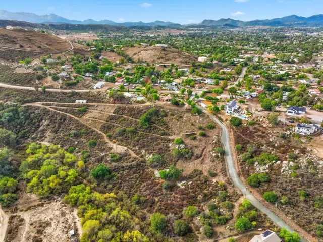 #3 Hatfield Lane, Ramona, California 92065