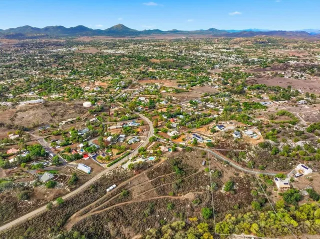 #3 Hatfield Lane, Ramona, California 92065