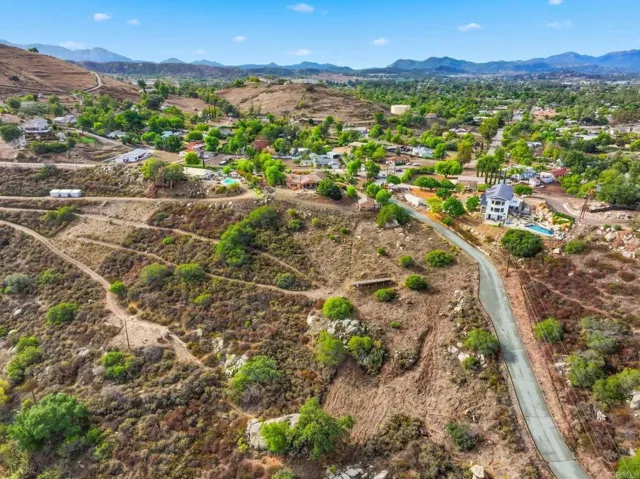 #3 Hatfield Lane, Ramona, California 92065