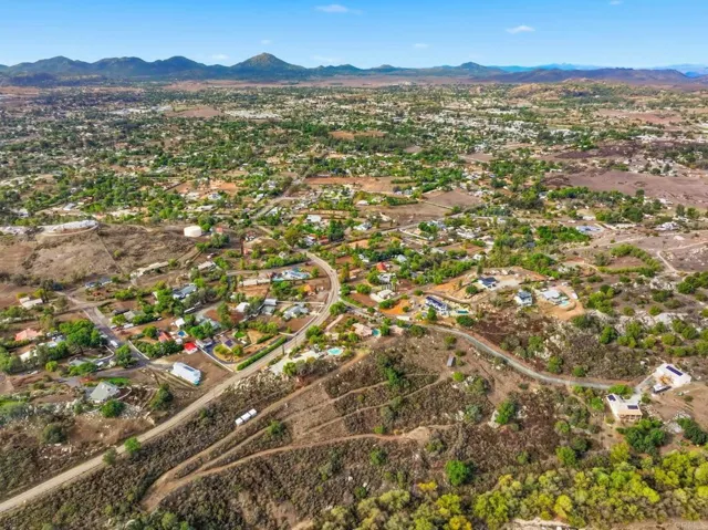 #3 Hatfield Lane, Ramona, California 92065