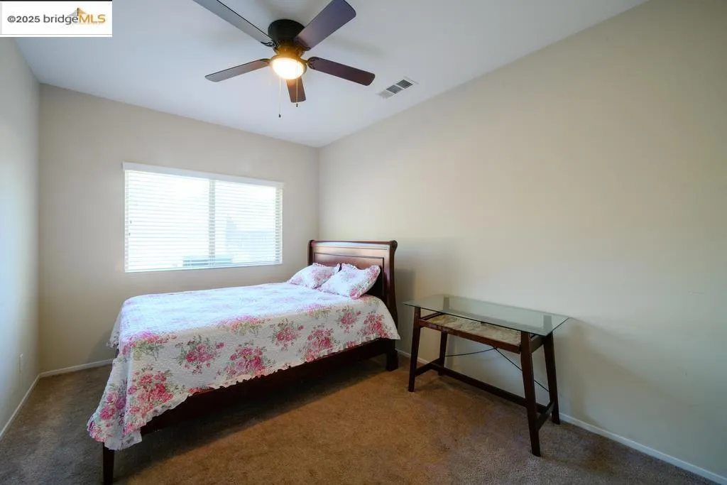 1350 Mistletoe Dr, Beaumont, California 92223 home-pic-16