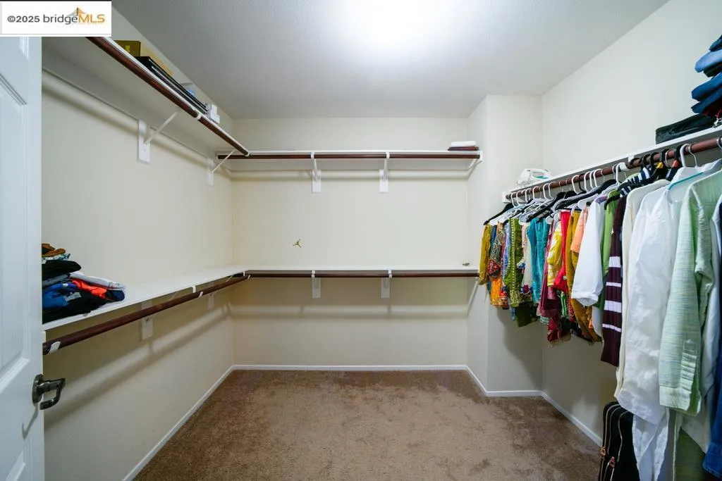 1350 Mistletoe Dr, Beaumont, California 92223 home-pic-10