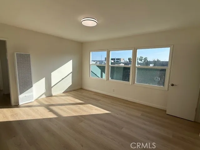 15616 S Manhattan Place, Gardena, California 90249 home-pic-9