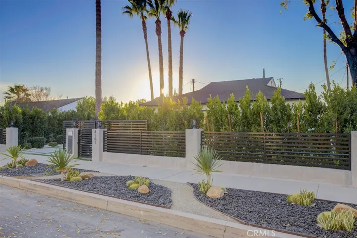 8161 Encino Avenue, Northridge, California 91325