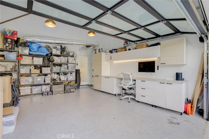 8161 Encino Avenue, Northridge, California 91325