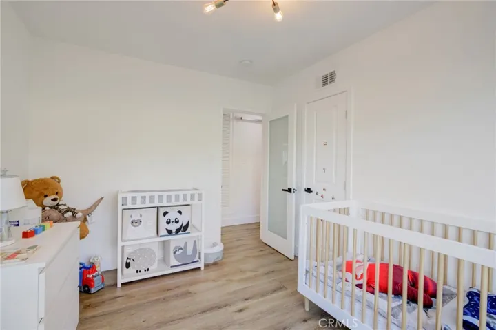 8161 Encino Avenue, Northridge, California 91325