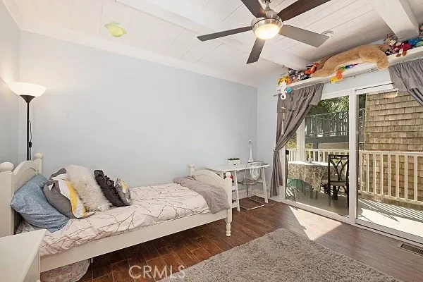 1070 Noria Street, Laguna Beach, California 92651
