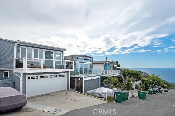 1070 Noria Street, Laguna Beach, California 92651