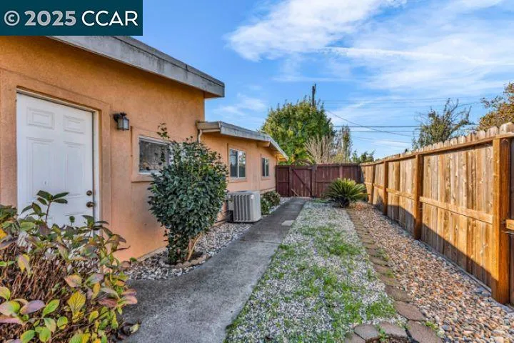 Side yard