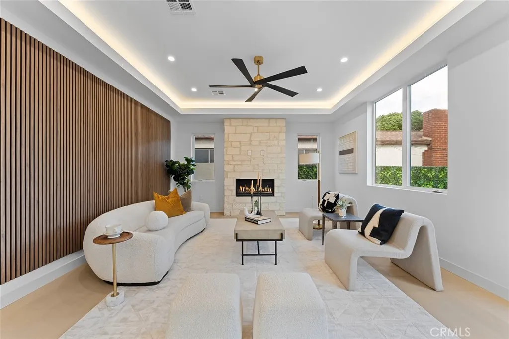 3932 S Minerva Avenue, Los Angeles, California 90066 home-pic-8