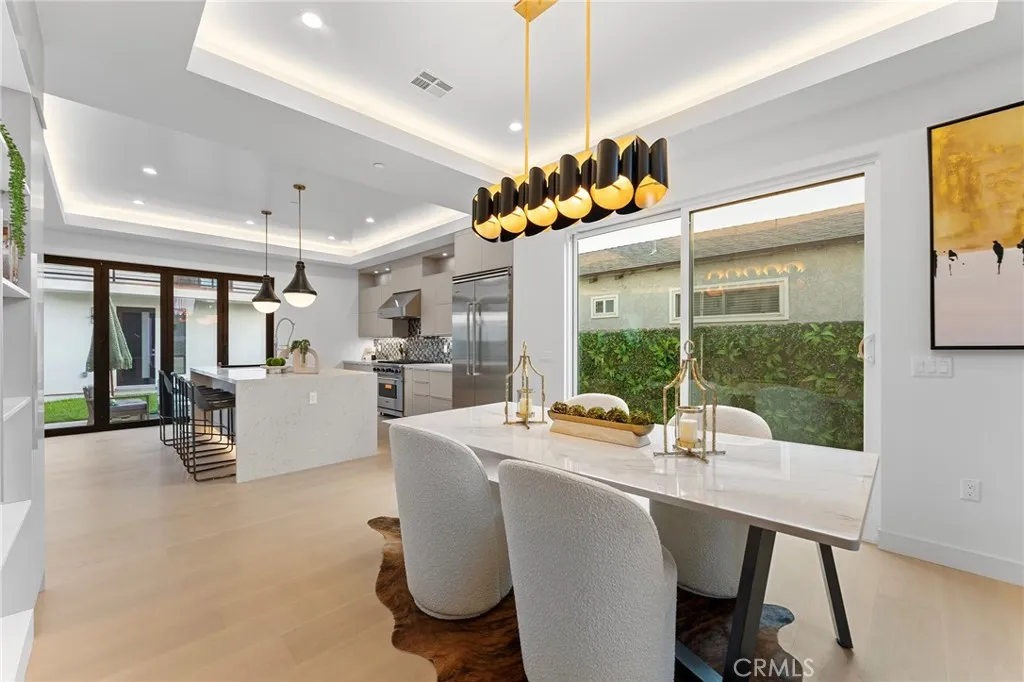 3932 S Minerva Avenue, Los Angeles, California 90066 home-pic-18