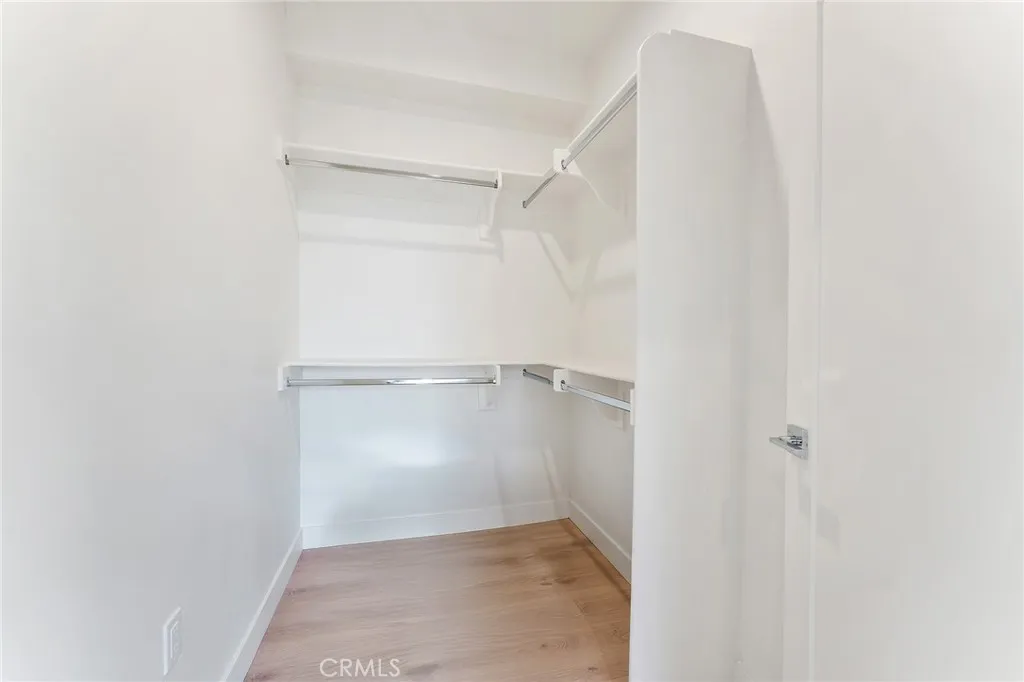 3932 S Minerva Avenue, Los Angeles, California 90066 home-pic-61