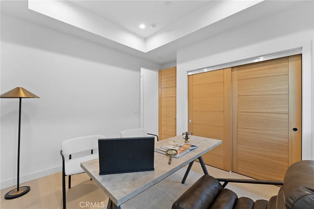 3932 S Minerva Avenue, Los Angeles, California 90066 home-pic-21