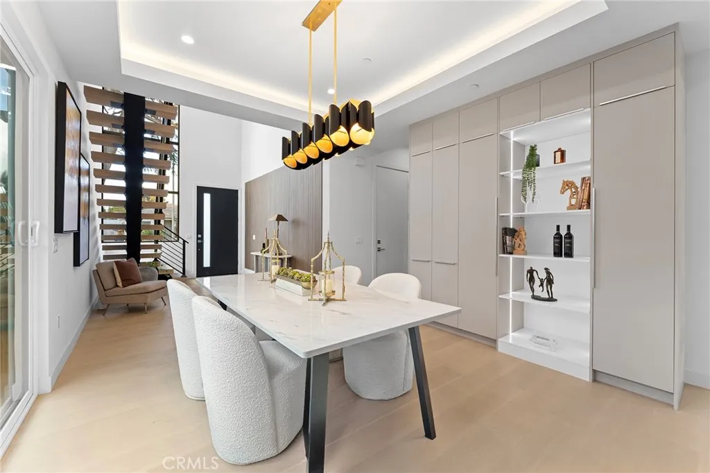 3932 S Minerva Avenue, Los Angeles, California 90066 home-pic-17