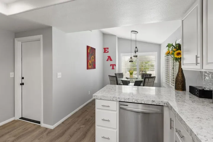 25_11950441_184917_184917-EI-125