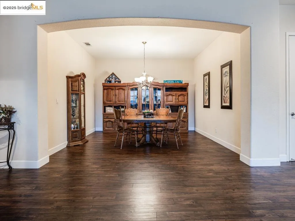 10 Da Vinci Ct, Oakley, California 94561 home-pic-7