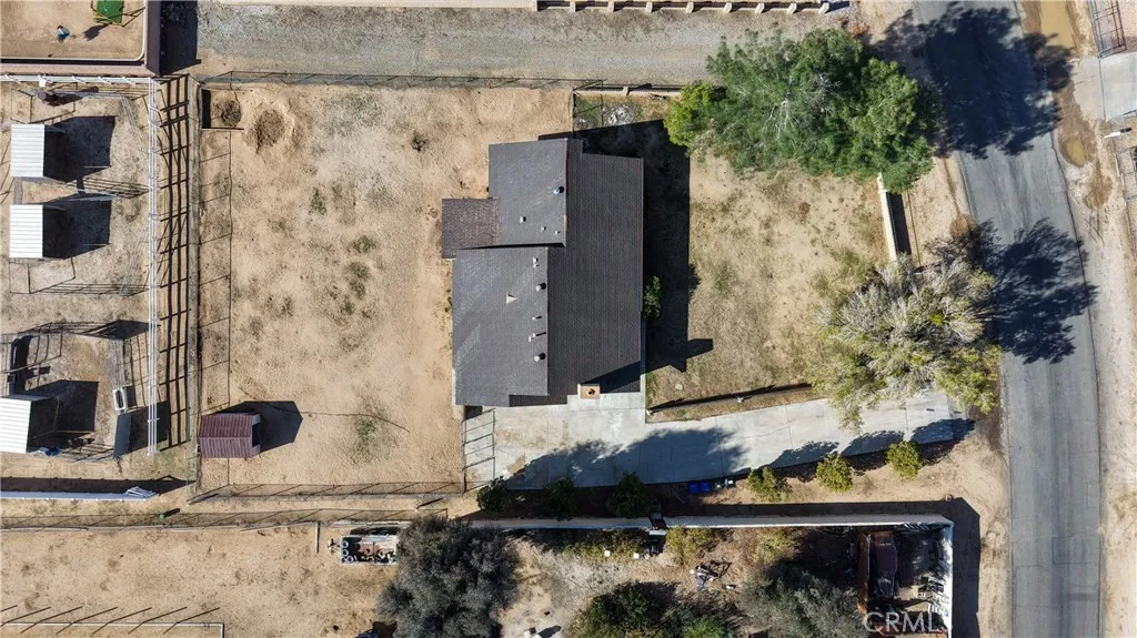 18891 Shoshonee Road, Apple Valley, California 92307 home-pic-24