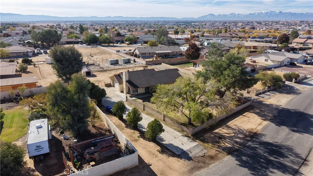 18891 Shoshonee Road, Apple Valley, California 92307 home-pic-30