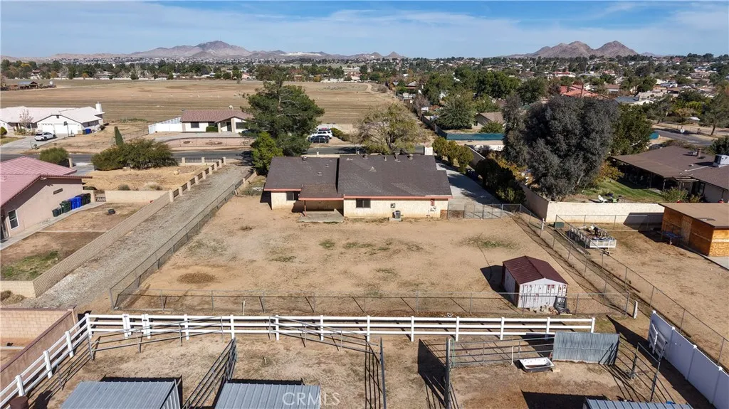 18891 Shoshonee Road, Apple Valley, California 92307 home-pic-28