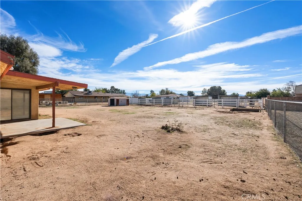 18891 Shoshonee Road, Apple Valley, California 92307 home-pic-19