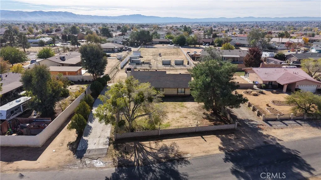 18891 Shoshonee Road, Apple Valley, California 92307 home-pic-31